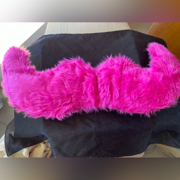 Original LYFT CARSTACHE! - Picture 2 of 4